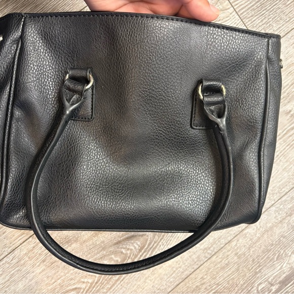 Mossimo Elegant Black and Cream Handbag - Picture 9 of 9